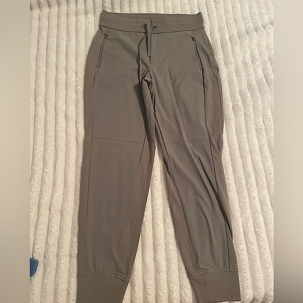 Athleta Headlands Hybrid Trek Jogger